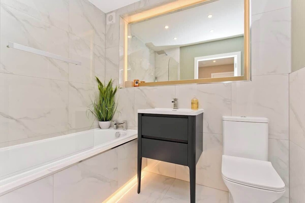3 Huntingdon Place