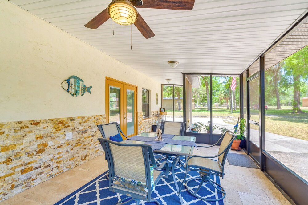 < 1 Mi to Lake Rousseau: Waterfront Home!