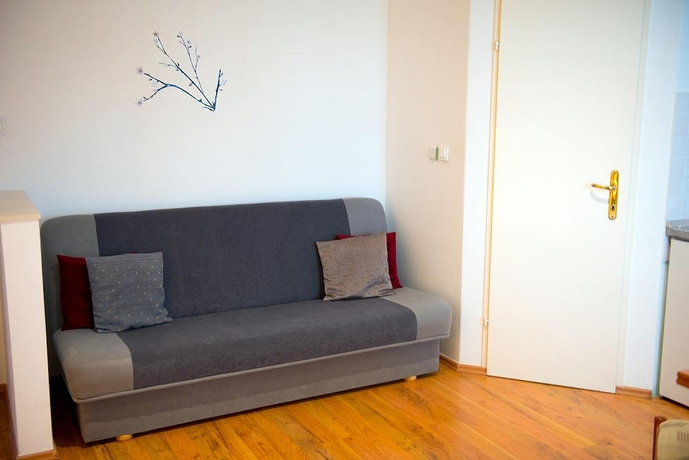 Podstrana Vacations - Robi - 50m From Beach - SA2 - Property Image 2