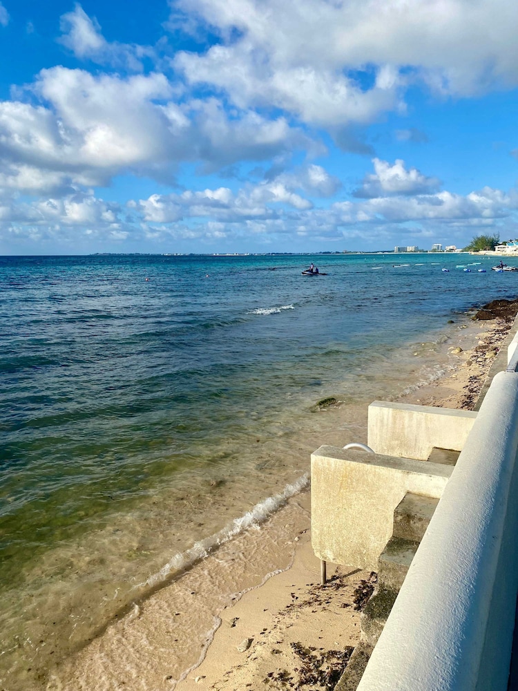 Modern Comforts in Paradise Tamarind Bay 3-bed 2-bath
