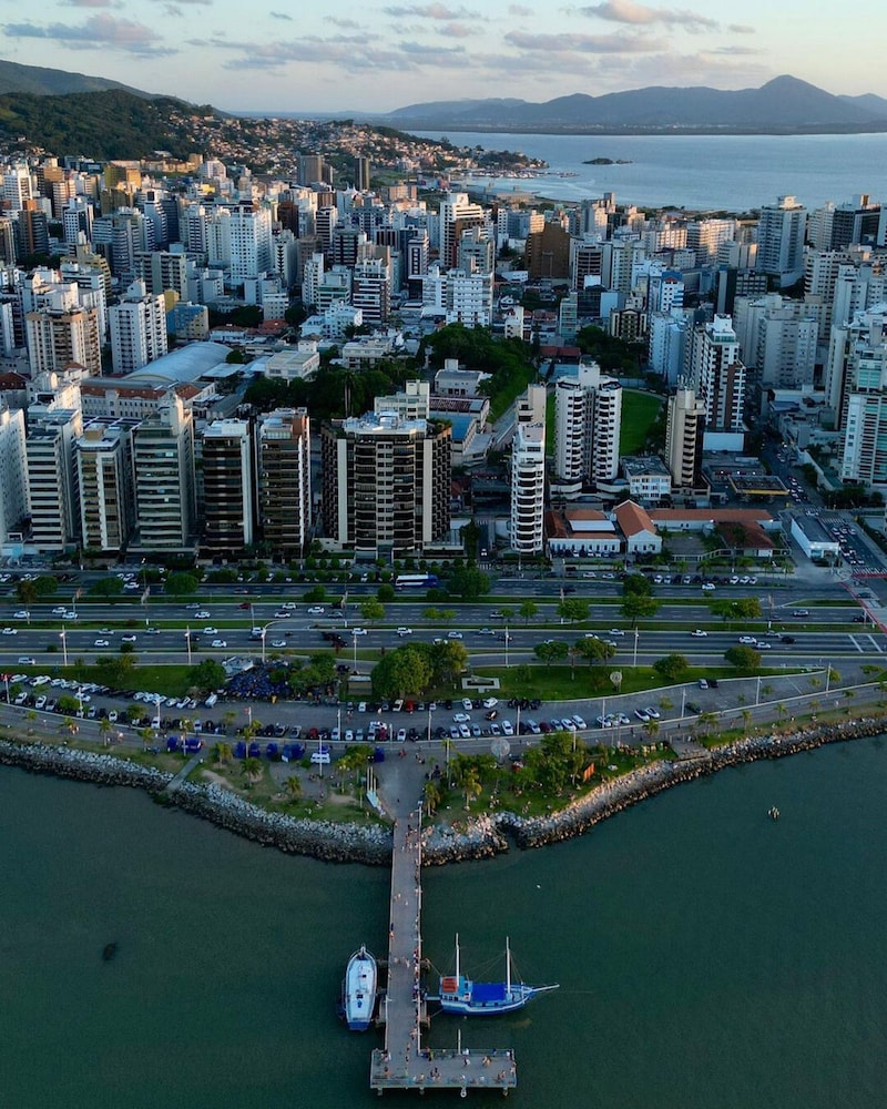 Flat com Vista para Ponte Hercílio Luz