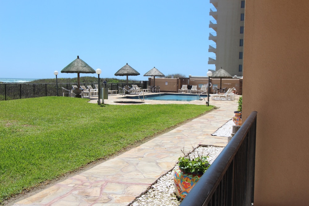 Seabreeze 1 Condominiums