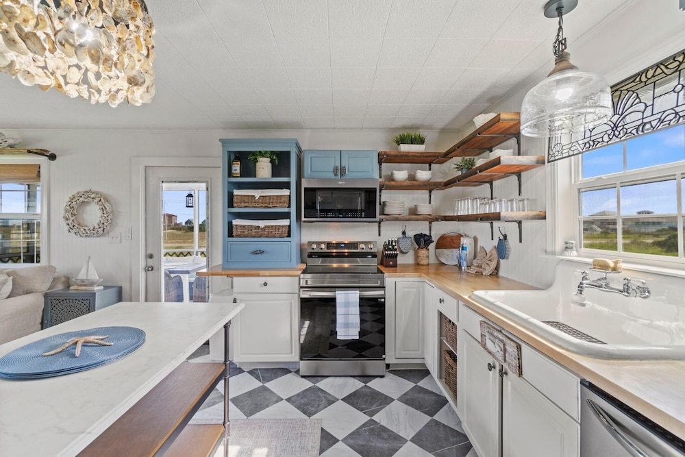 Latitude Adjustment Beach House