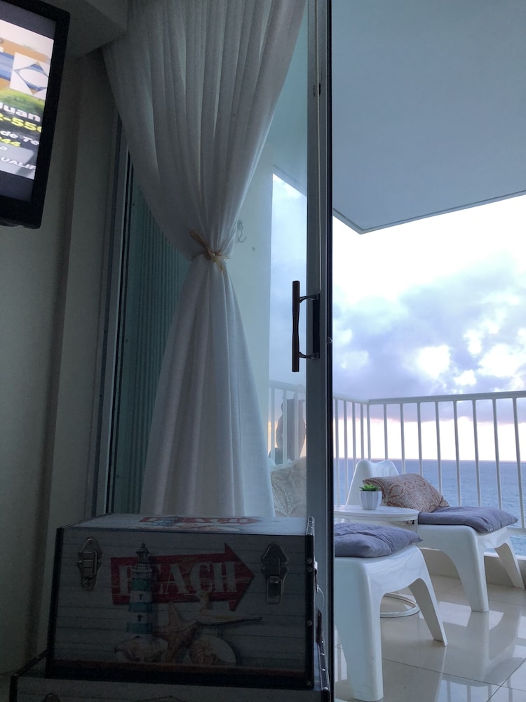 Ocean View Gorgeous 1 Bedroom Apt