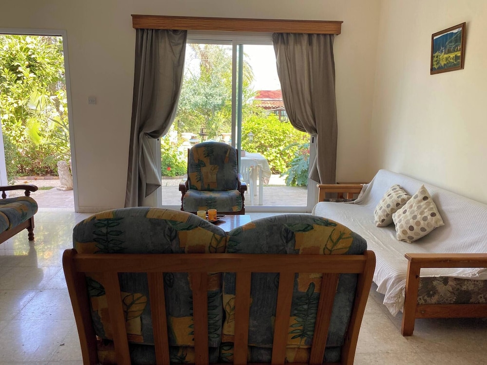 Room in Guest Room - Kritos Apartments-one Bedroom