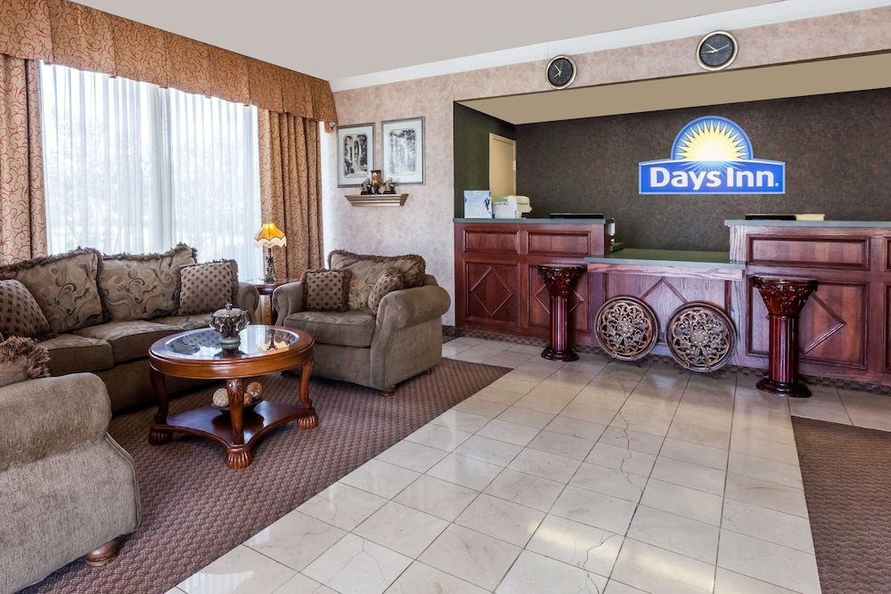 Days Inn by Wyndham Hillsboro TX view 2