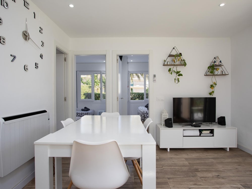 Apartament amb Piscina i Parquing Baixos amb Jard