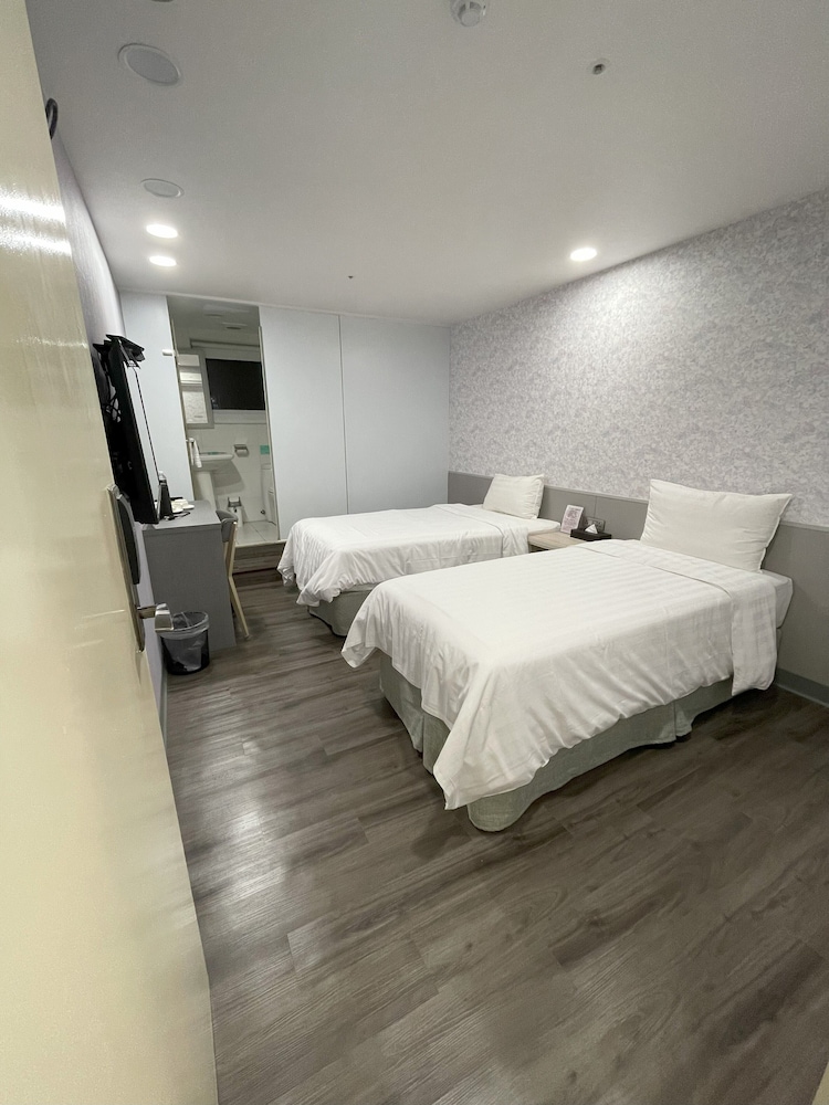 O Fun Hotel