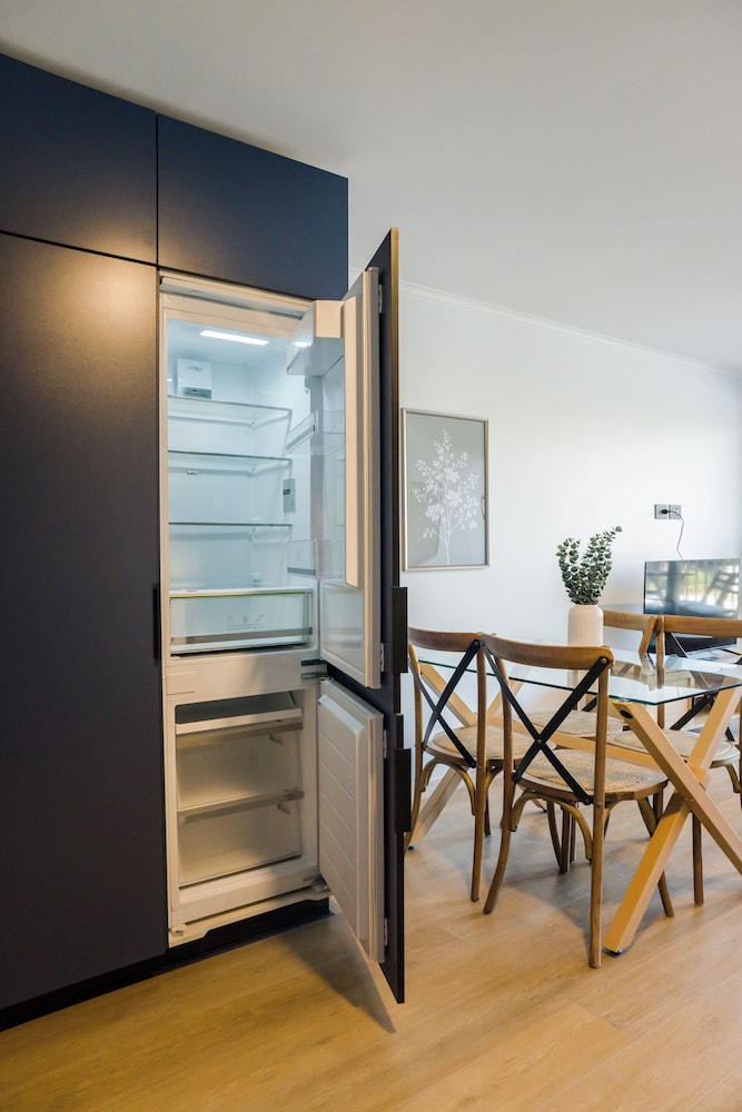 8550 Las Condes Apartments Andes Parking