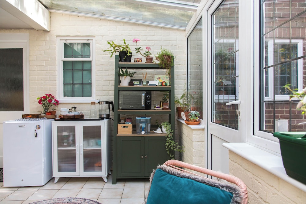 Calm Private Annex Ideal to Work, Rest & Explore
