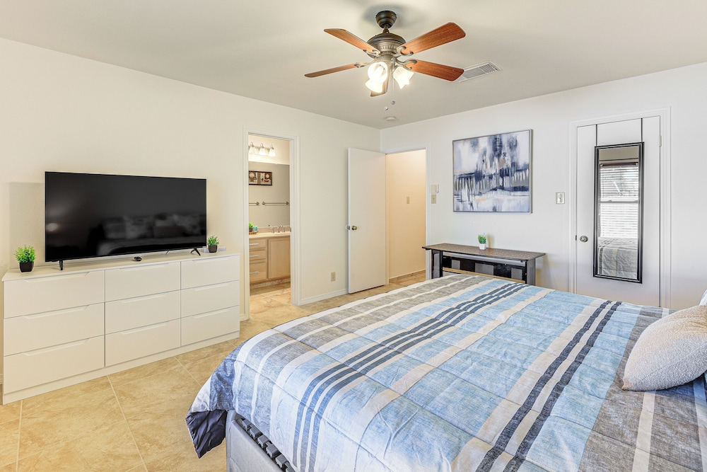Near Medical Center: Home w/ Yard in San Antonio