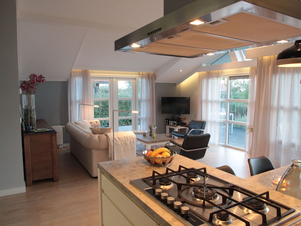 Comfortable and Tasteful Holiday Home Near the Oosterschelde view 2