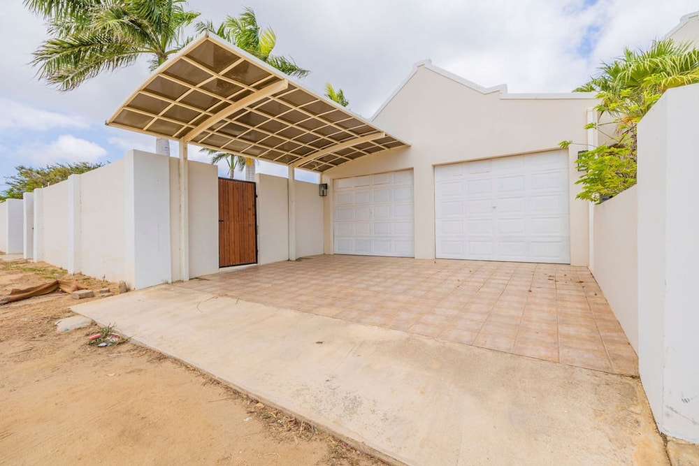 Charming Cunucu Home Pvt Pool Outdoor Kitchen