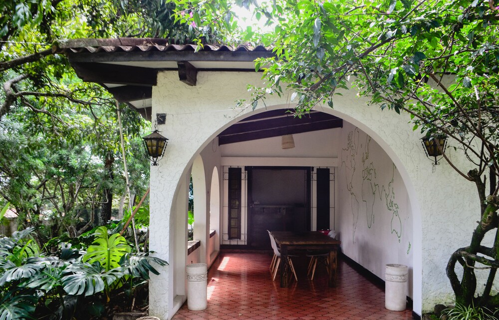 Robles Hostel - Property Image 3
