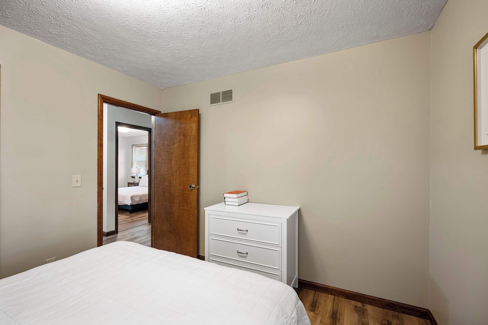 The Family Nook Home for 8