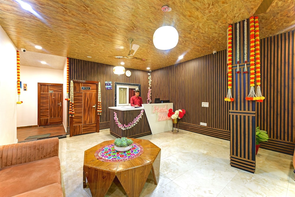 Hotel Shiva Lake Mussorrie view 3