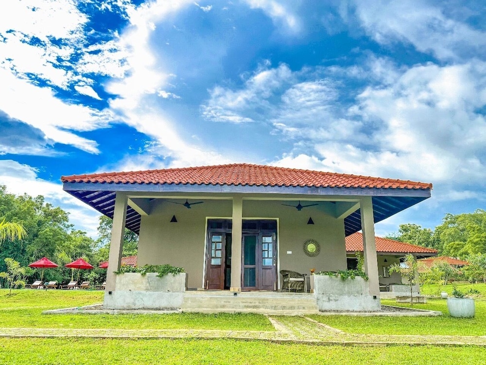 Gal Oya Lake Club