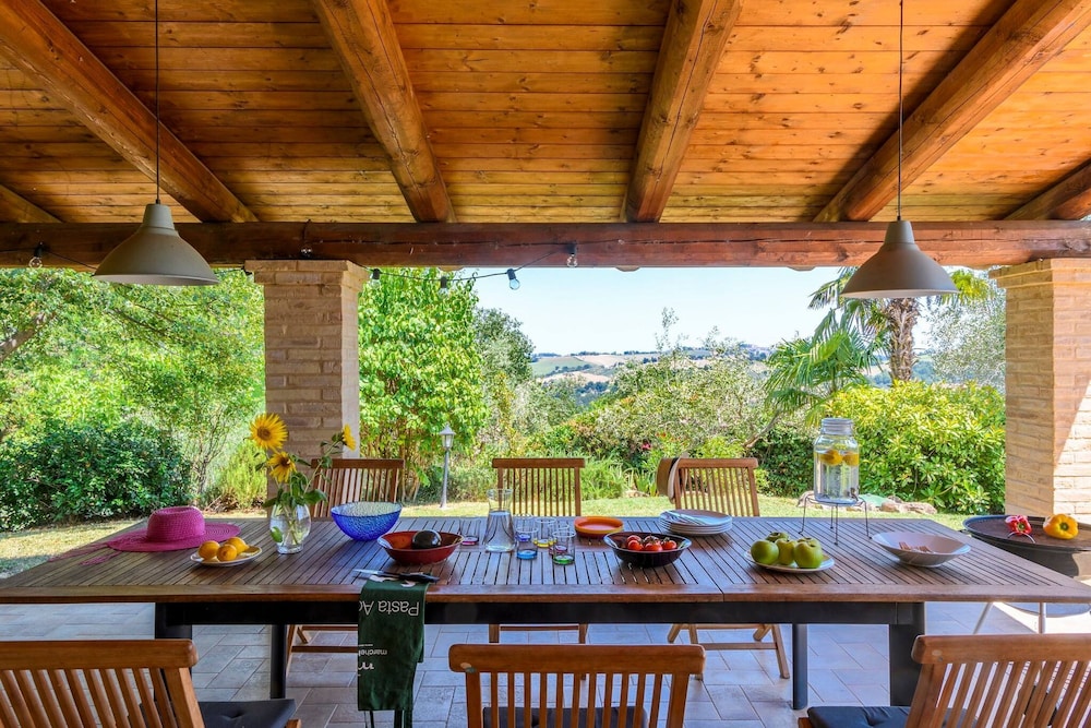 Casa Felicita 8 by Marche Holiday Villas