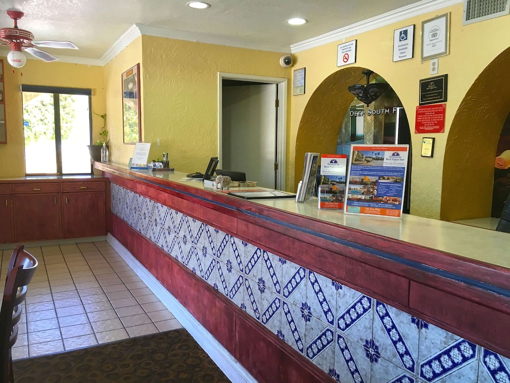 Americas Best Value Inn & Suites Joshua Tree National Park view 2