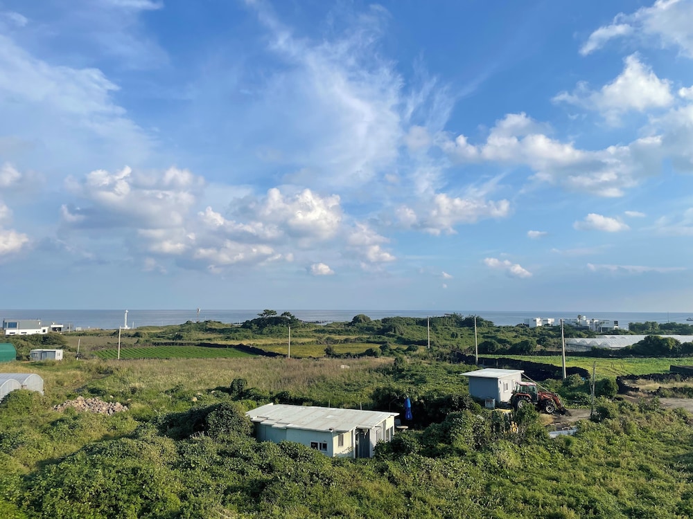 Yegerina Resort