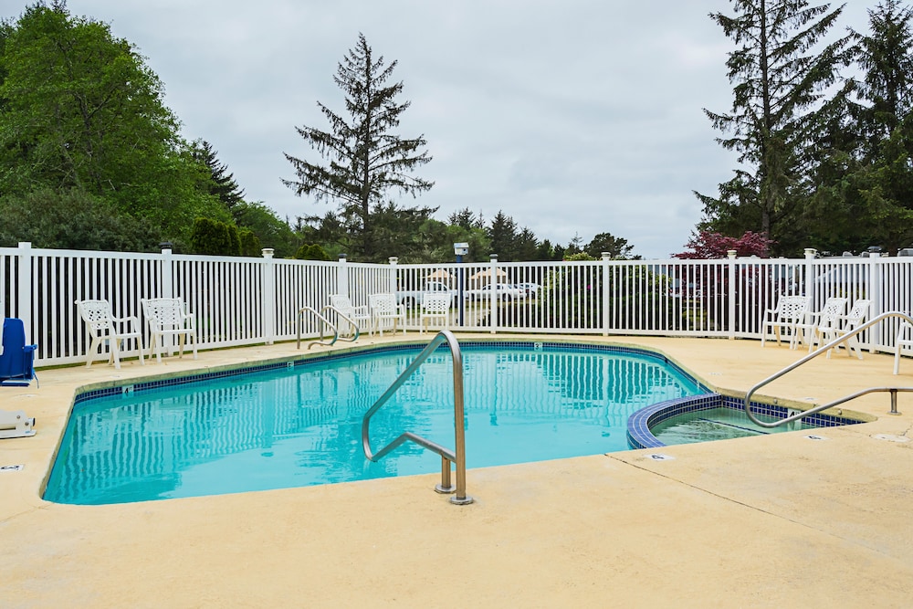 Long Beach RV & Camping Resort