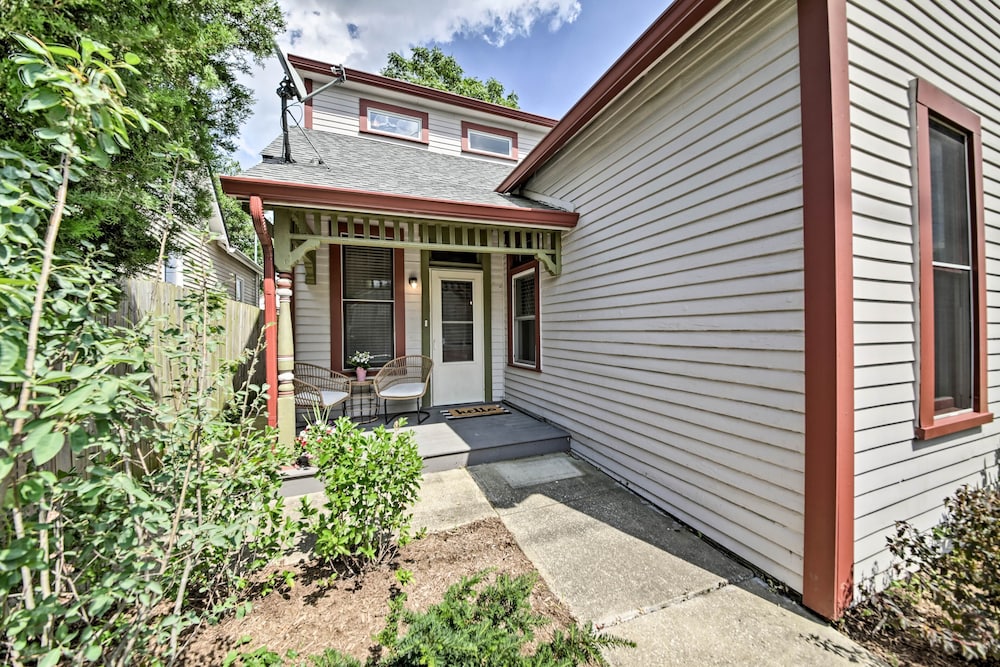 Updated Indianapolis Home, Walk to Lucas Oil! view 4