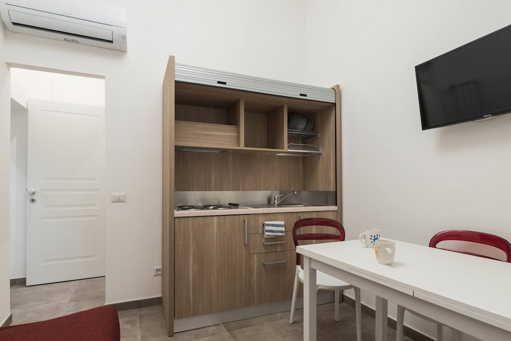Vatican Suite 2 Levels Completely Renovated
