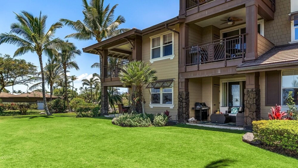 Waikoloa Golf Discount Views of Ocean & Golf Course Outdoor Seating - Vrkcv