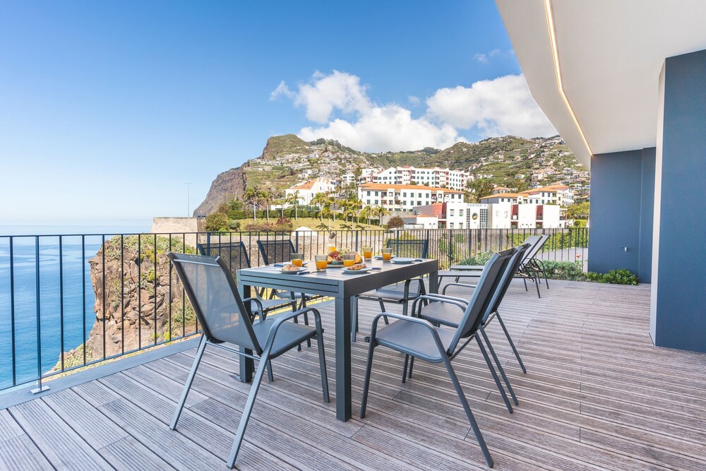 Big Cliff Apartment by Atlantic Holiday