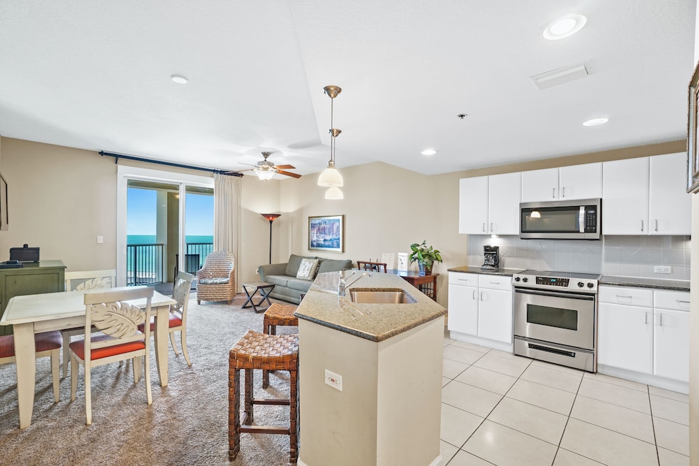 Grand Panama Beach Resort by Panhandle Getaways