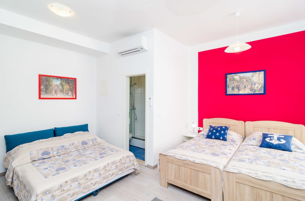 Rooms Tezoro