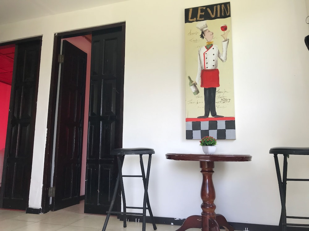 La Petite Maison Cabañas & Hostal