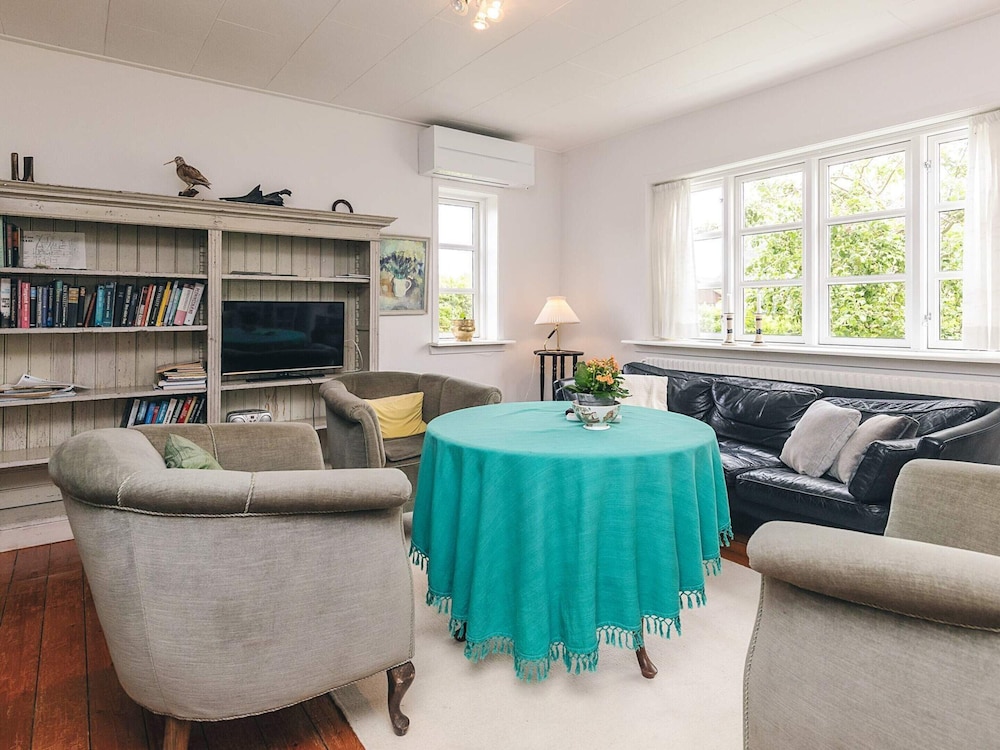 6 Person Holiday Home in Albaek