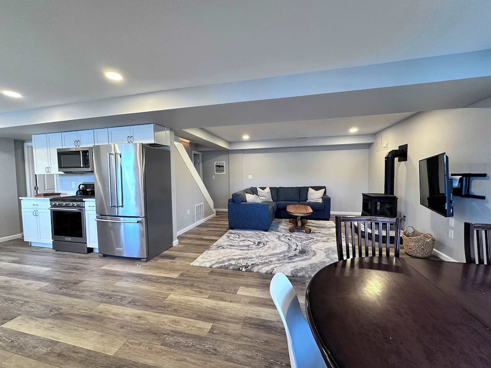 Red Deer Cabin Stay for 8!