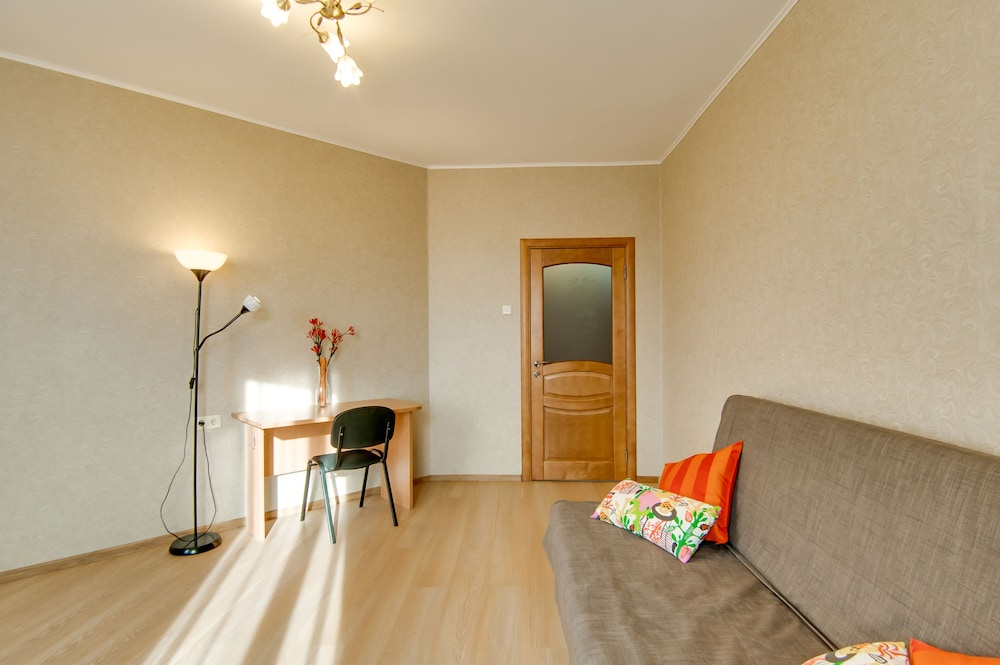 Aura Apartments