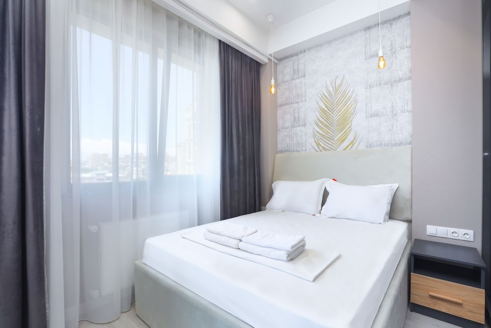Stay inn on Amiryan 26/4