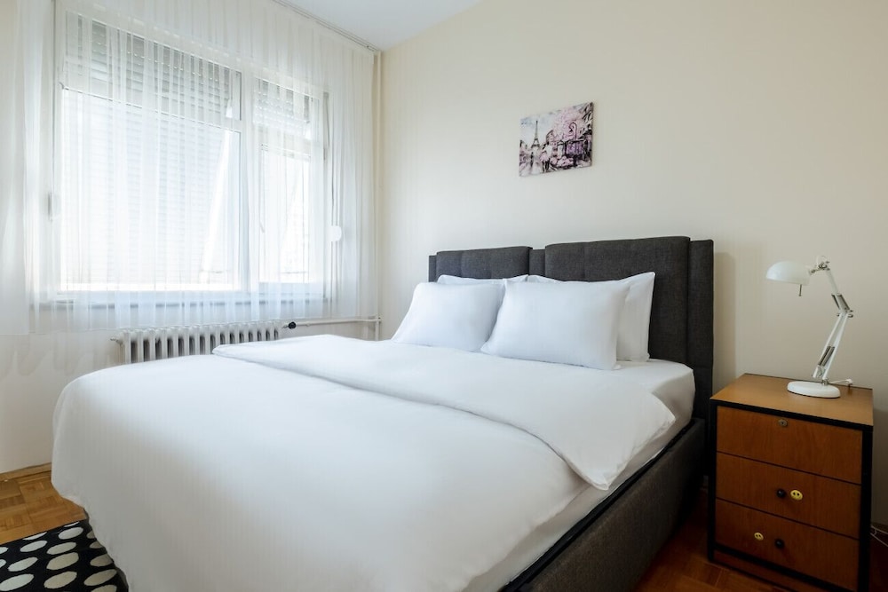 Cozy Flat Near Bagdat Street in Suadiye