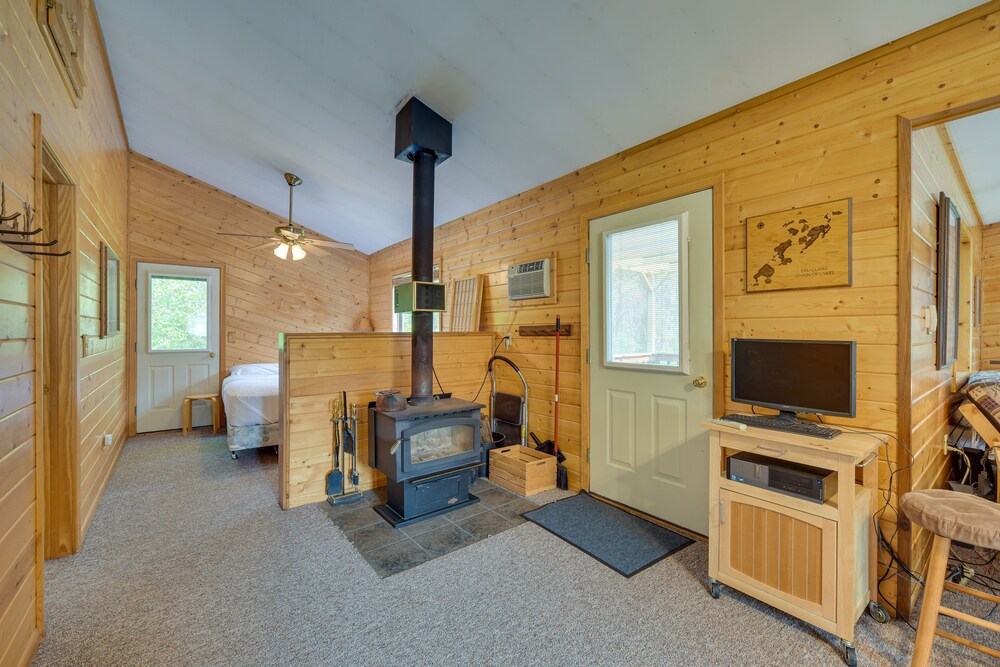 Woodland Cabin w/ Fishing, ATV & Snowmobile Trails view 5