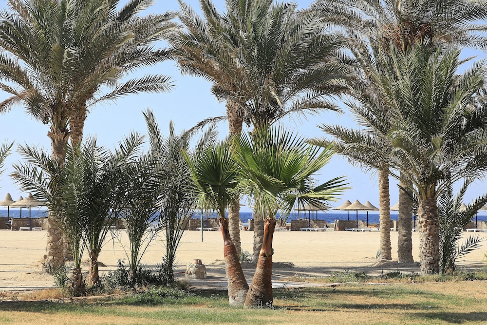 Pensee Royal Garden Beach Resort