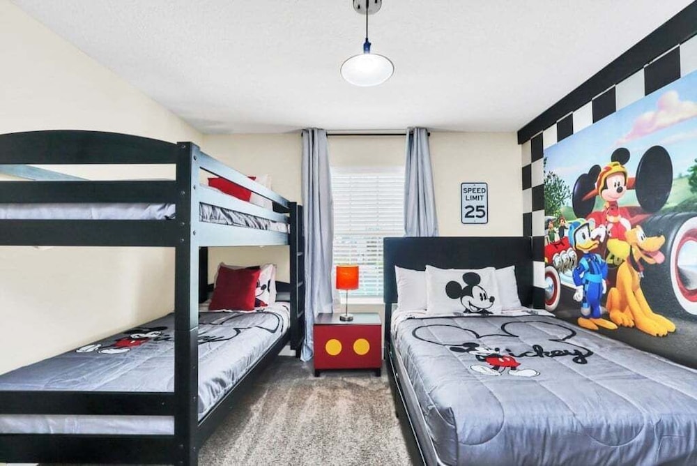 Retreat & Relax Screened In Pool Home Kid Rooms 4 Bedroom Townhouse