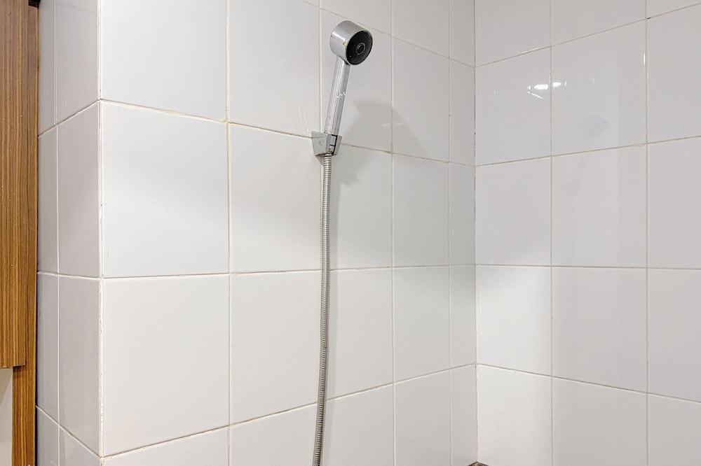 Good Place And Comfortable 2Br At Green Pramuka City Apartment