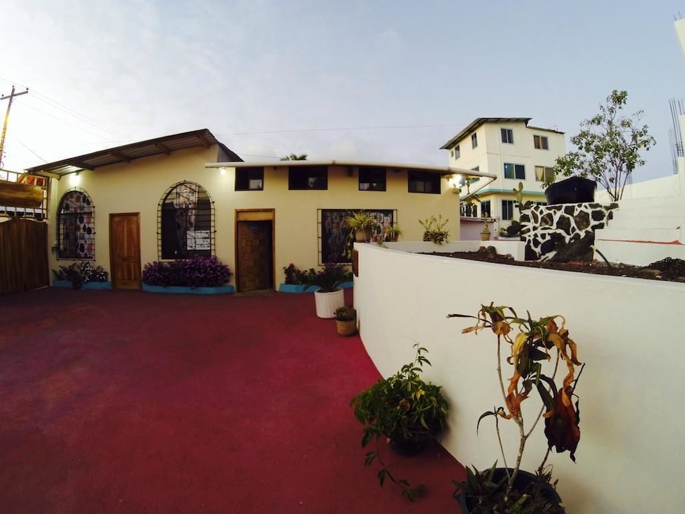 Hotel Hostal Fragata - Image 1