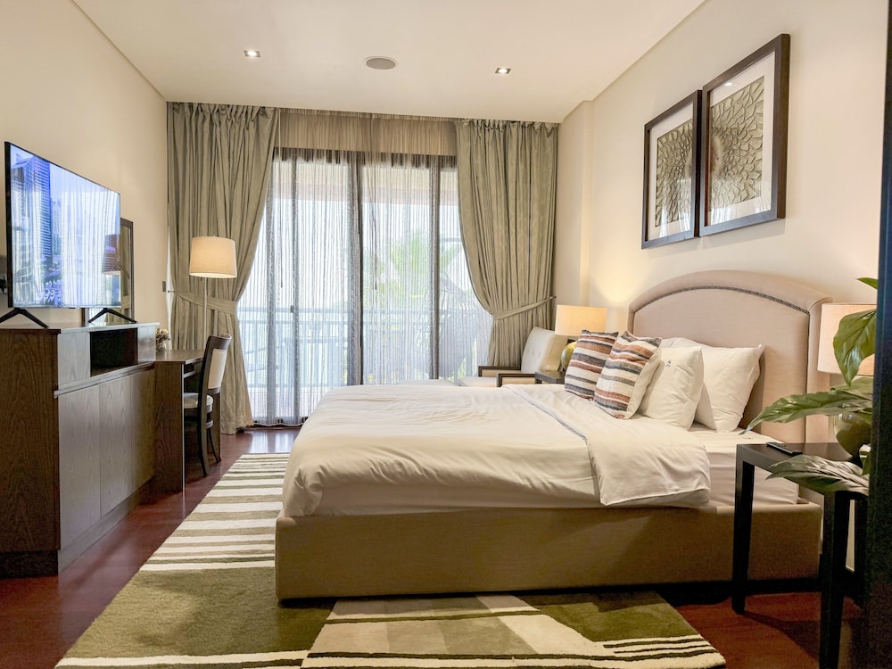 Resort Apartments - Royal Amwaj South