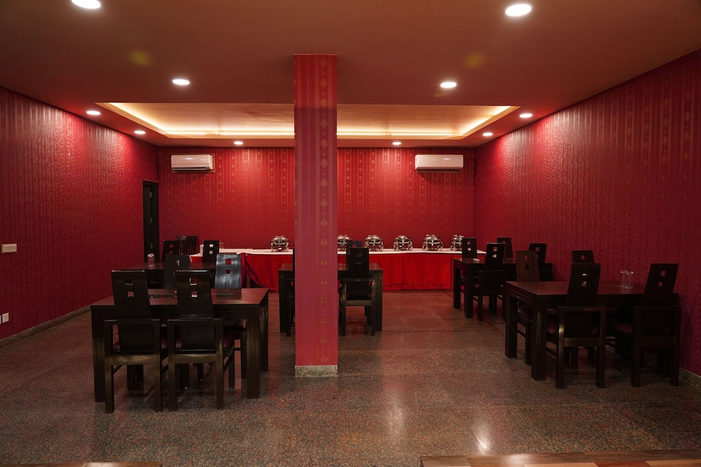 Noida Vacations - Mint Metropolitan Grand - Property Image 107