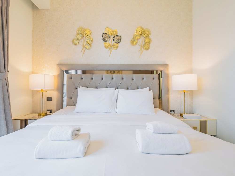 Act One - Act Two - Downtown - Emaar