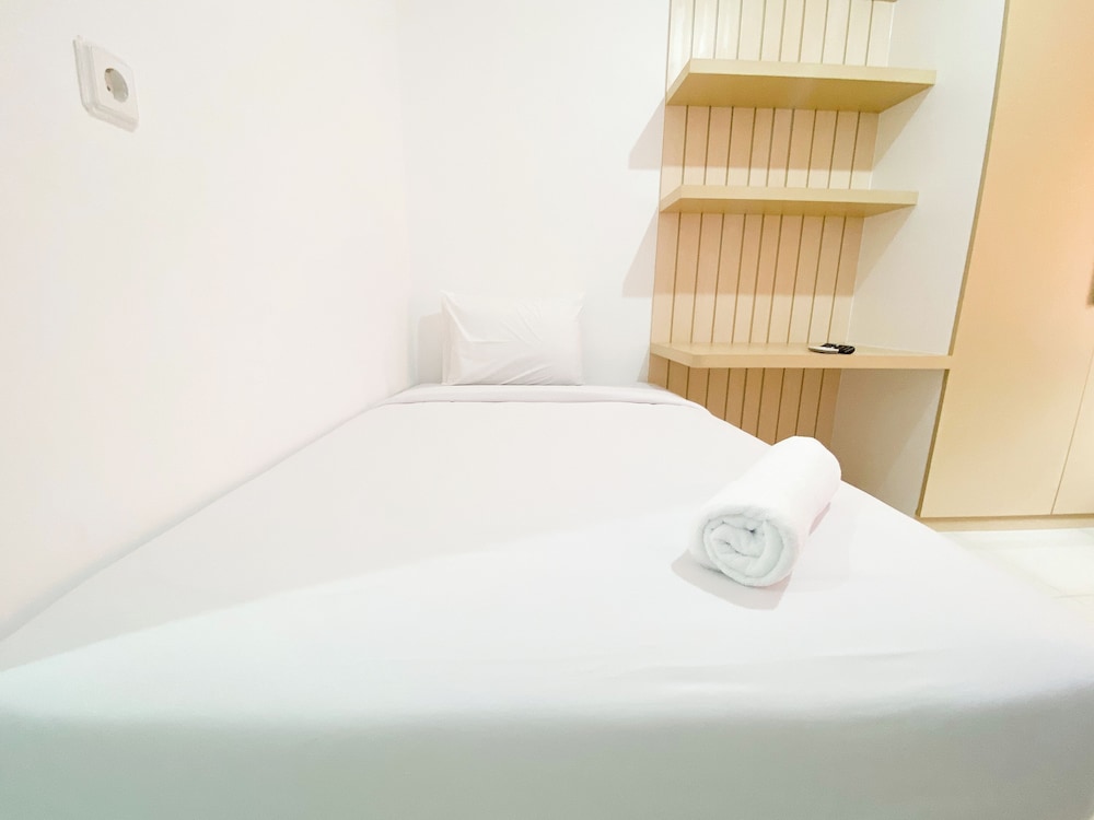 Well Furnished And Cozy Studio Paltrow City Apartment