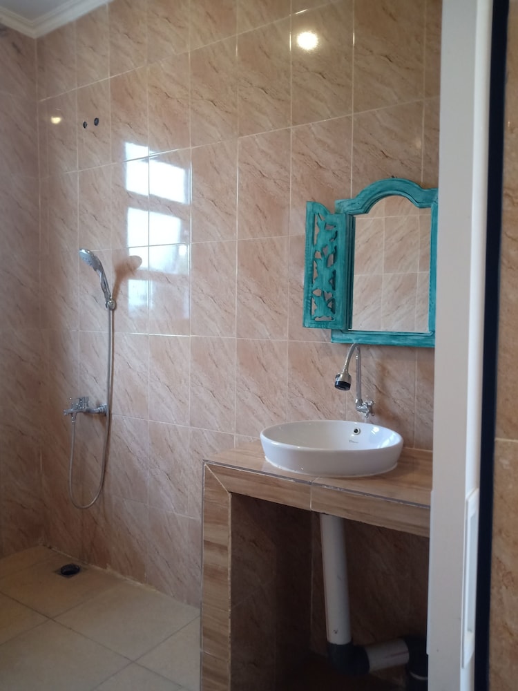 Ubud suites batuan