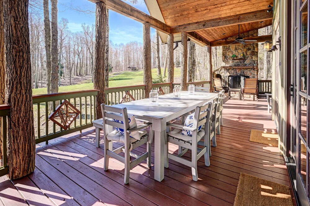 Spacious Cashiers Vacation Rental on Golf Course!