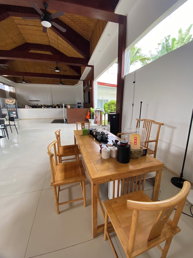 Green Mango Resort