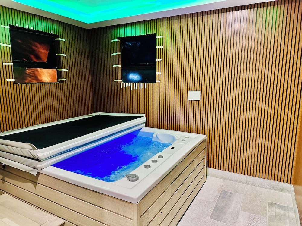 H & H Boutique and Spa
